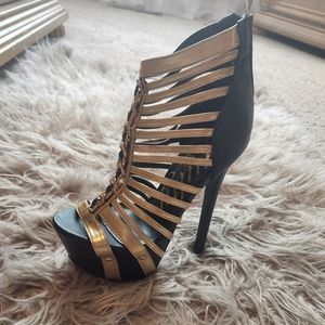 Black and Gold platform heels size 6